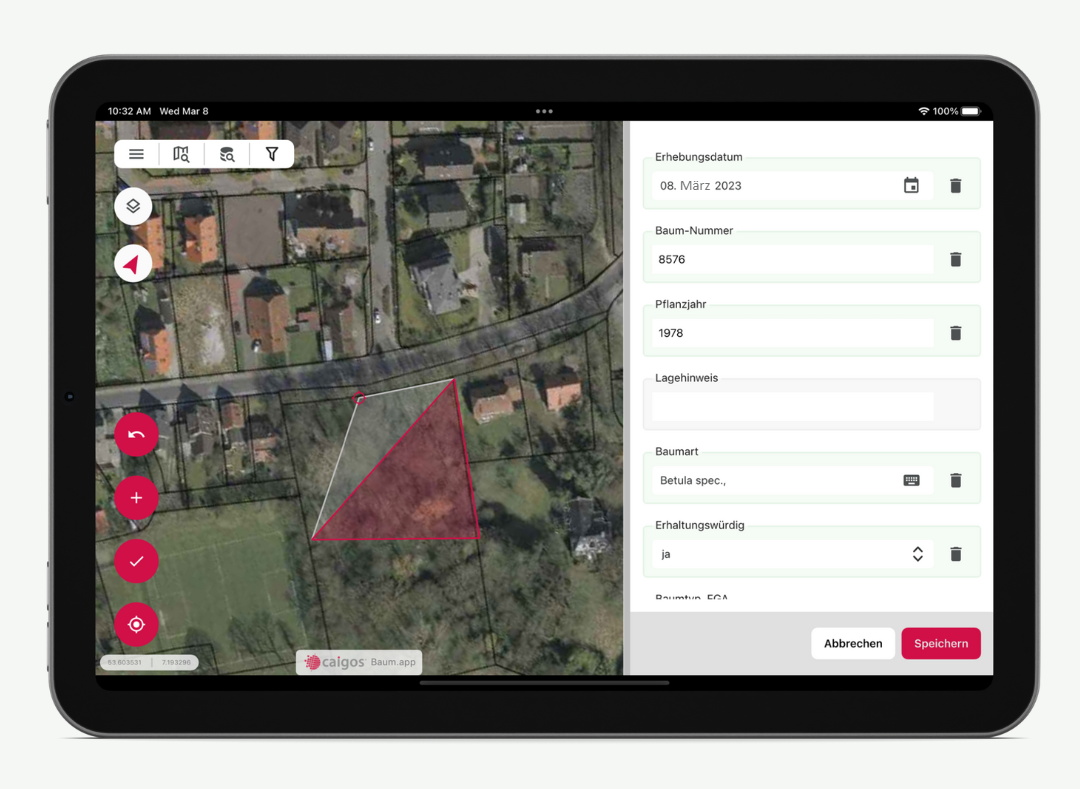 Ipad bei Anwendung der Baum-app. Gezeigt wird eine Neu-Erfassung eines Baumbestandes als Fläche mit GPS-Unterstützung